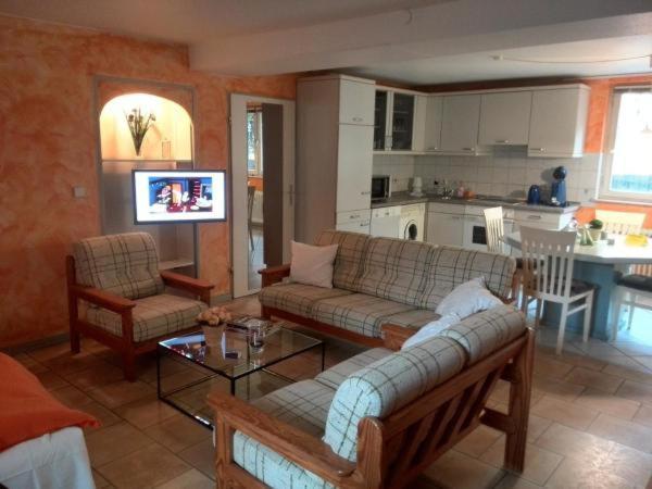 Uni - Luebeck Appartement Groß Grönau Extérieur photo